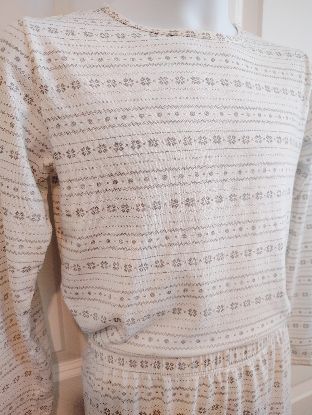 Fair Isle Pattern Pajama Set - Picture 4 of 8